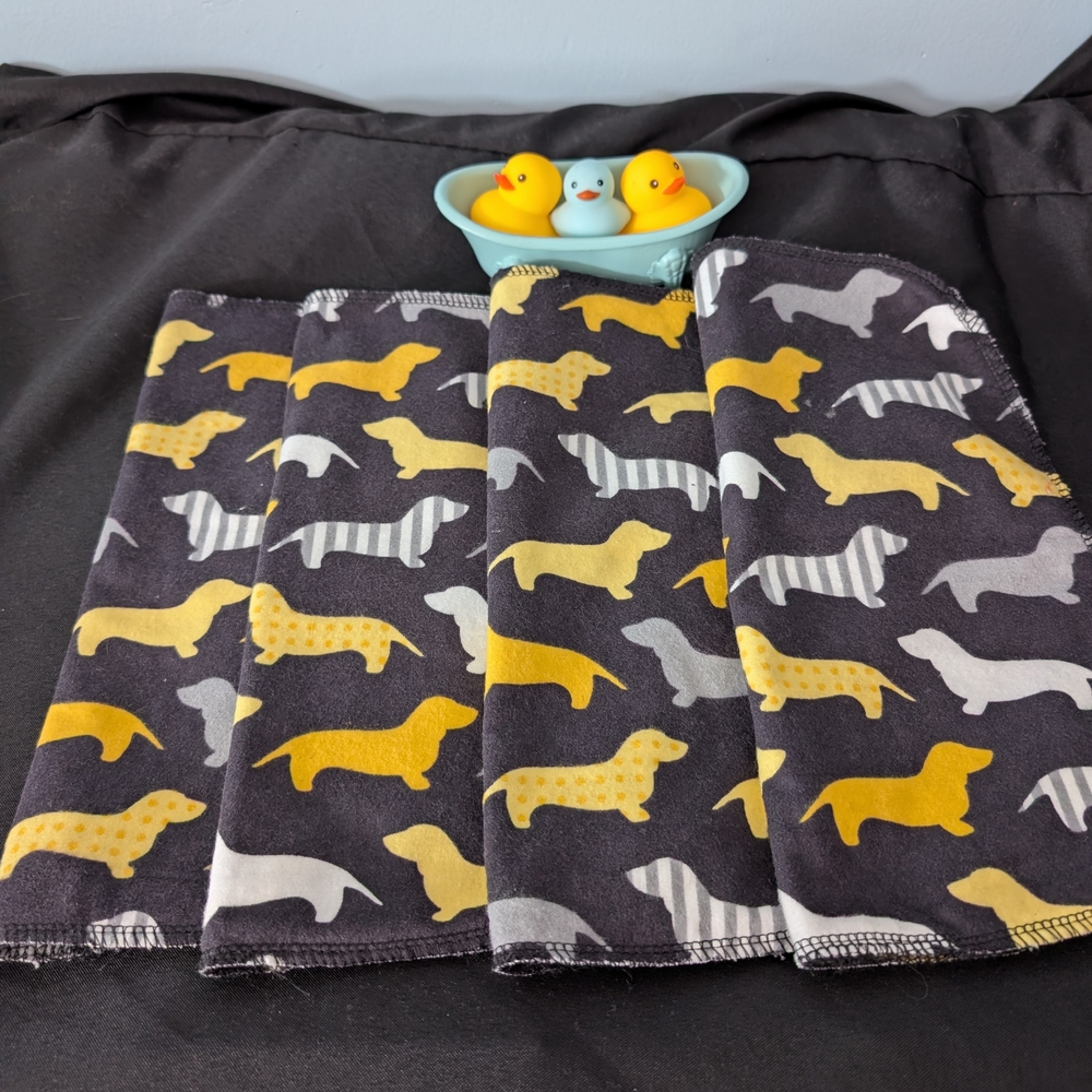 Set Of 4 Hand Crafted 100% Cotton Dachshund Pattern Wash Cloths